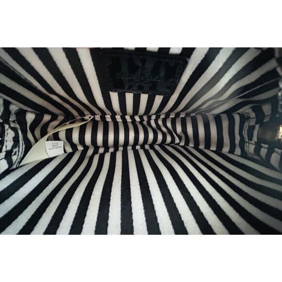 Kate Spade POP! Patent Leather Crossbody Pop Art Balloon Bubble Novelty Bag New - Picture 3 of 16